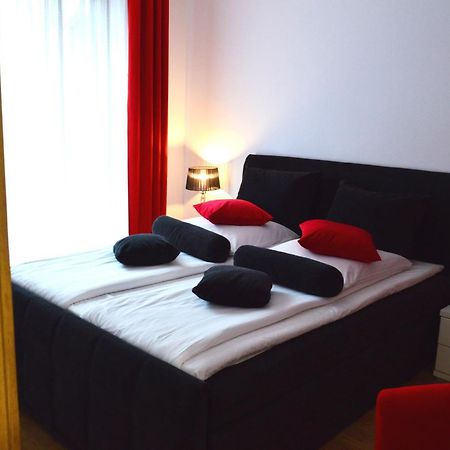 Apartamento Katania Moxy Te&Am Cracow Cracovia Exterior foto
